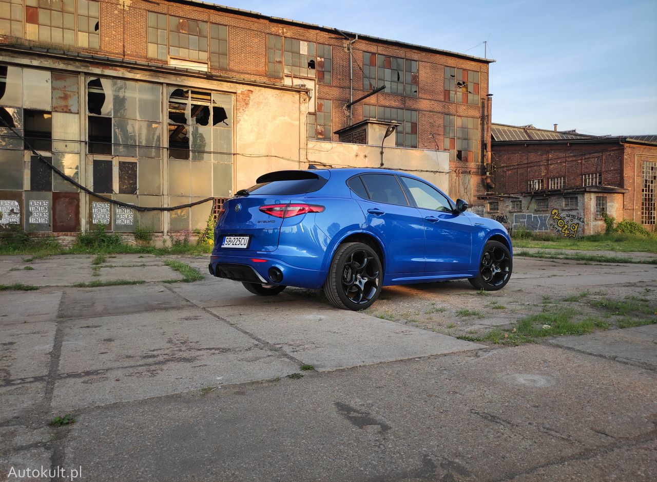 Test: Alfa Romeo Stelvio Estrema 2.0 280 KM Q4 – lata lecą, ale uczucia nie gasną