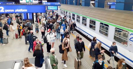 Koszmarna podróż TLK. Pierwsza klasa bez kontaktów i toalety