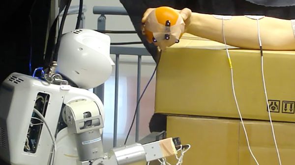 Robot sterujący człowiekiem, czyli świat staje na głowie [wideo] 1