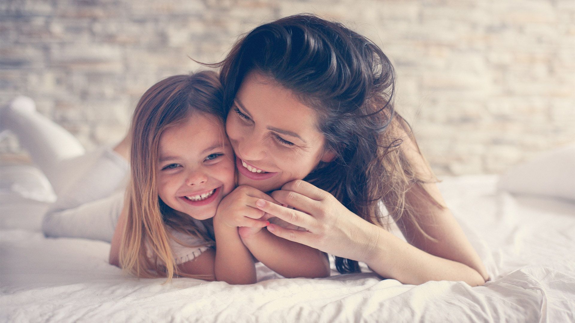 Często zdarza się, że matka jest przyjaciółką swojej córki