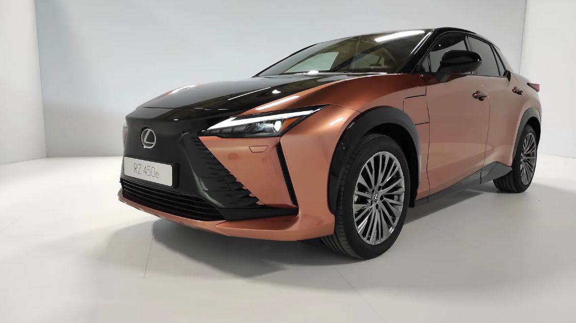 Lexus RZ 450e - Ceny, wyposażenie i dane techniczne nowego elektryka