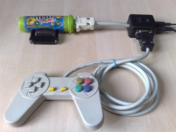 Najmniejszy klon Atari 2600 (Fot. TechnaBob.com)