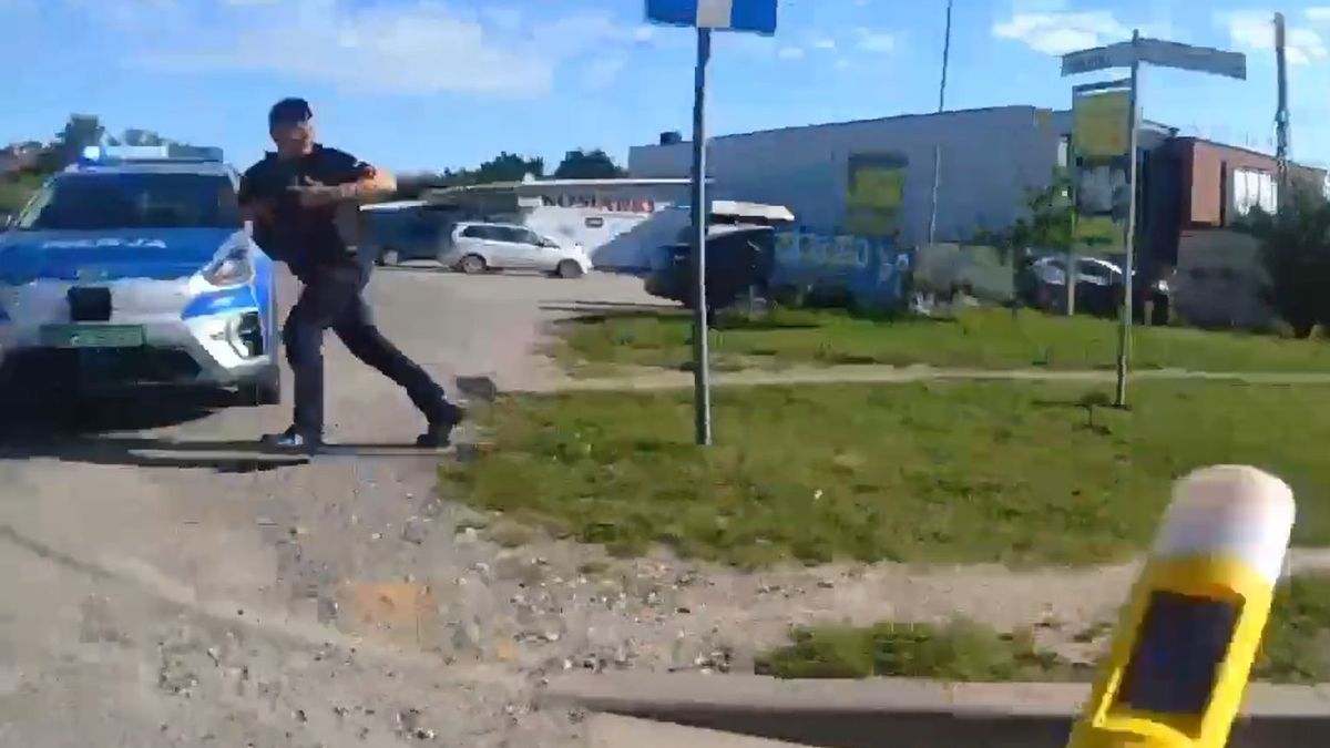 Pijany kierowca uciekał przed policją.