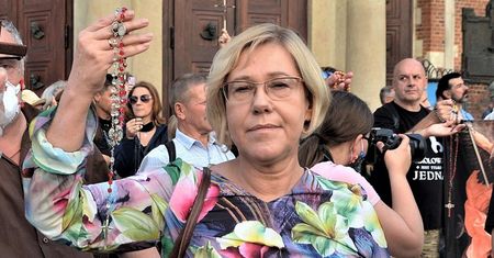 Nowak aż się zagotowała ws. szkoły. "Trzeba bić w tarabany"