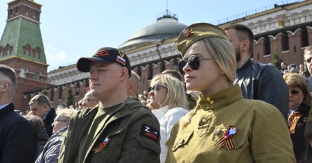 "Ostatnia tego typu defilada". W Moskwie rozegrały się żałosne sceny