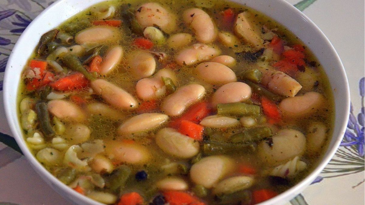 postna zupa fasolowa