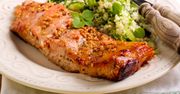 Soczysty łosoś w chrupiącej glazurze. Wystarczy 12 minut