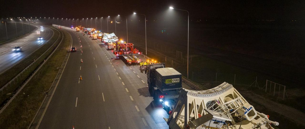 Utrudnienia na A4 i S19. Nocą na Podkarpaciu przejedzie transport maszyny TBM