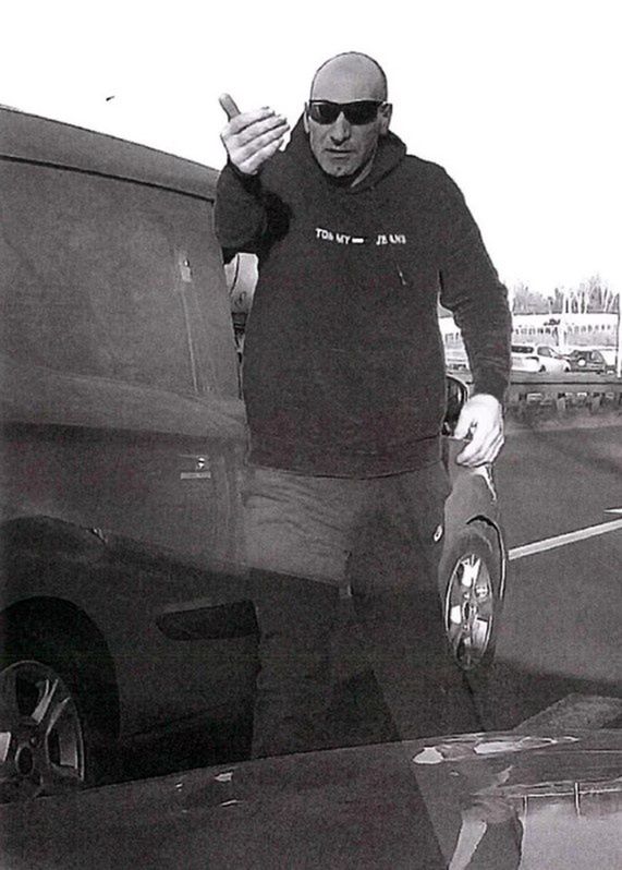 Poszukiwany przez policję mężczyzna