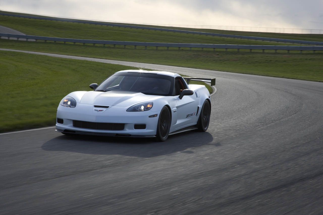 Corvette Z06X Track Car Concept. (11/01/2010)