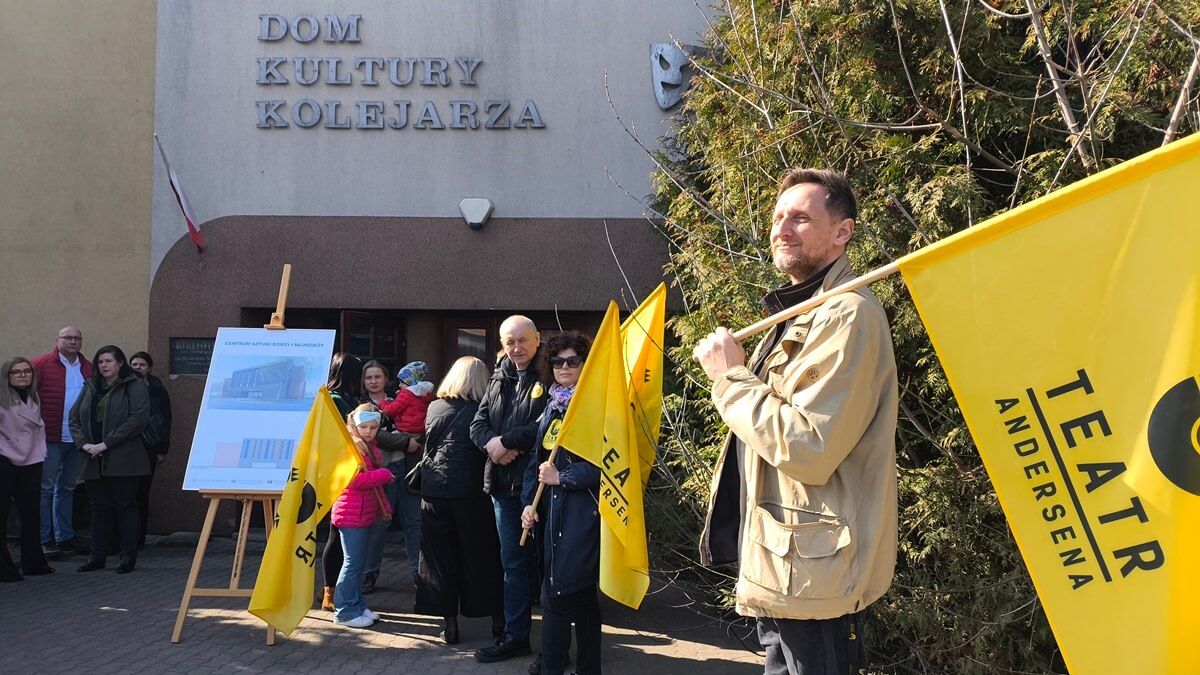Rusza przebudowa Domu Kultury Kolejarza