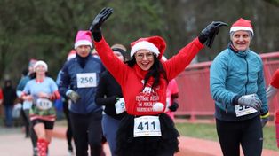 Gorzów Wlkp.: Bieg Gwiazdkowy. Świąteczne bieganie w parku Kopernika