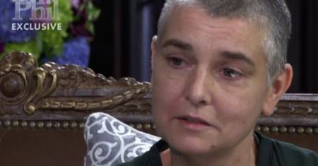 Sinead O'Connor opowiada o swojej matce: "Była opętaną przez diabła sadystką! Zamieniła dom w SALĘ TORTUR"