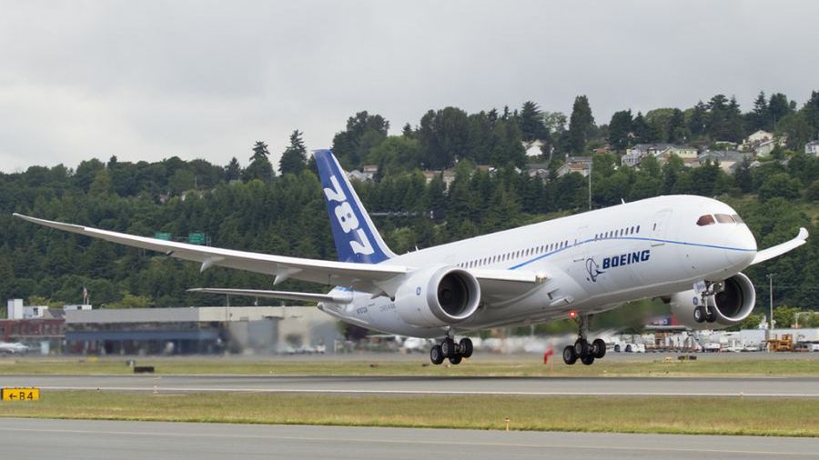 Rekordowe przeloty Dreamlinera 1