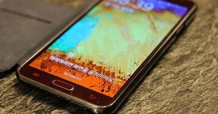 Jaki telefon dla dziecka na wakacje?