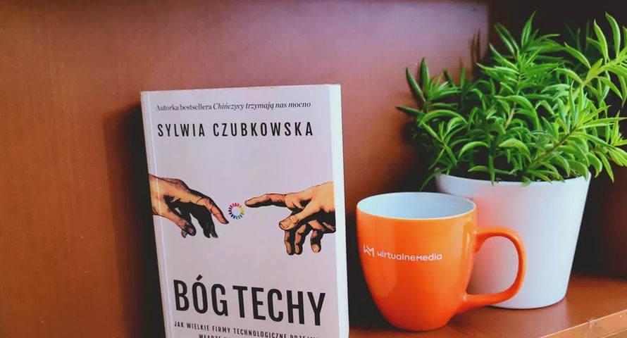 Nietypowa akcja w Sejmie. Książka Sylwii Czubkowskiej "Bóg Techy" będzie przekazana posłom