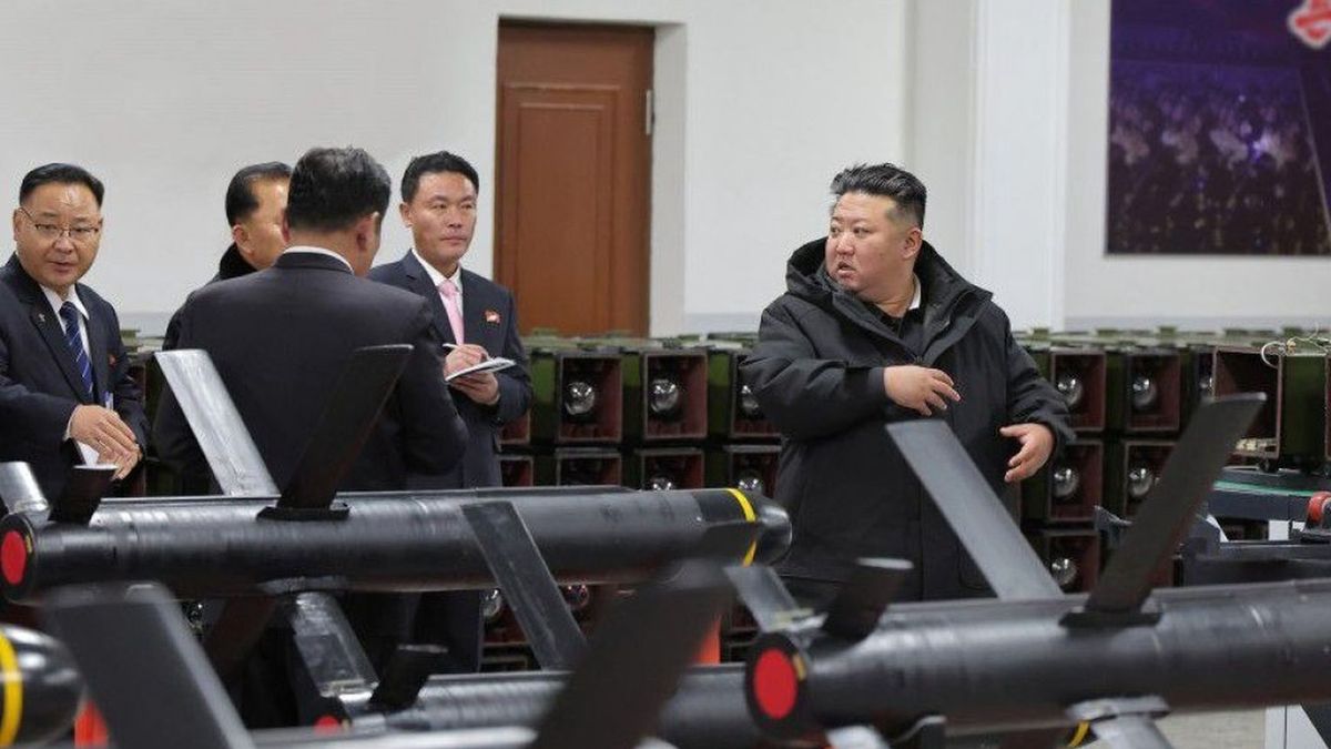 Kim Dzong Un w zakładzie produkcyjnym