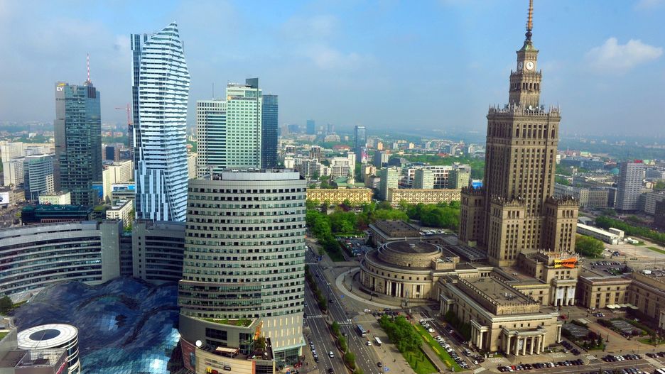 Jak bardzo zmieniła się polska gospodarka w ostatnich dekadach? 