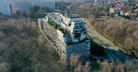 "Totalna samowolka" do rozbiórki. Biorą się się za słynną willę w Jastrzębiu-Zdroju