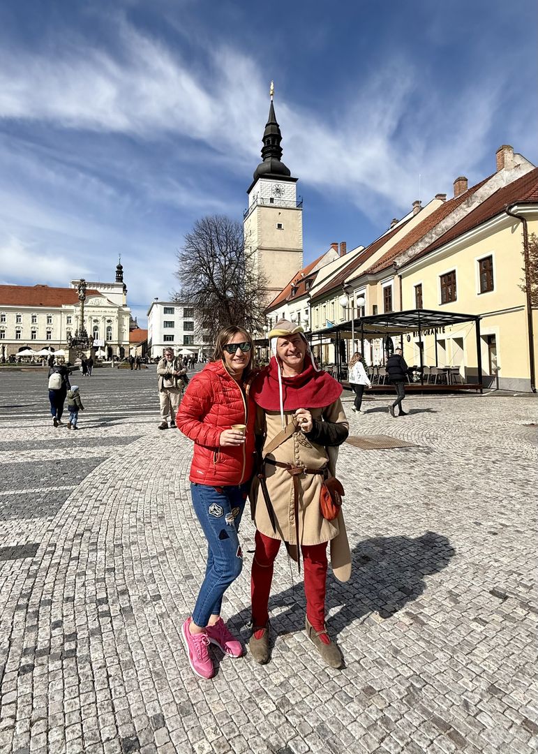 Slavko, lokalny przewodnik, od lat oprowadza po Trnavie