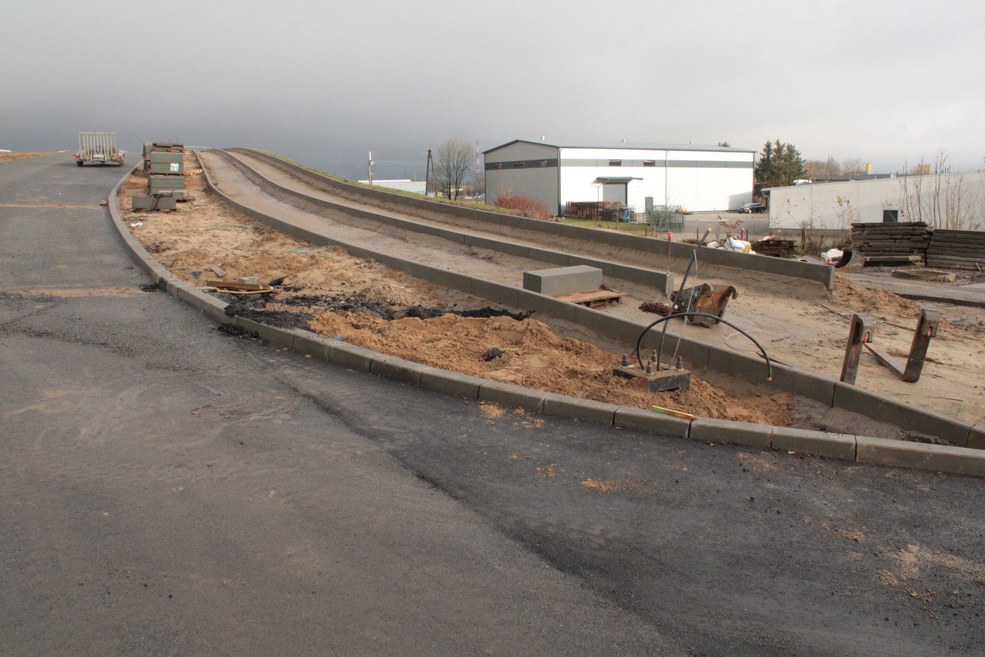 BUDOWA ŁĄCZNIKA MIEDZY ULICĄ SZCZECIŃSKĄ I STREFOWĄ