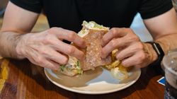 Sprawca nadciśnienia. Polacy przekraczają dawkę dwukrotnie