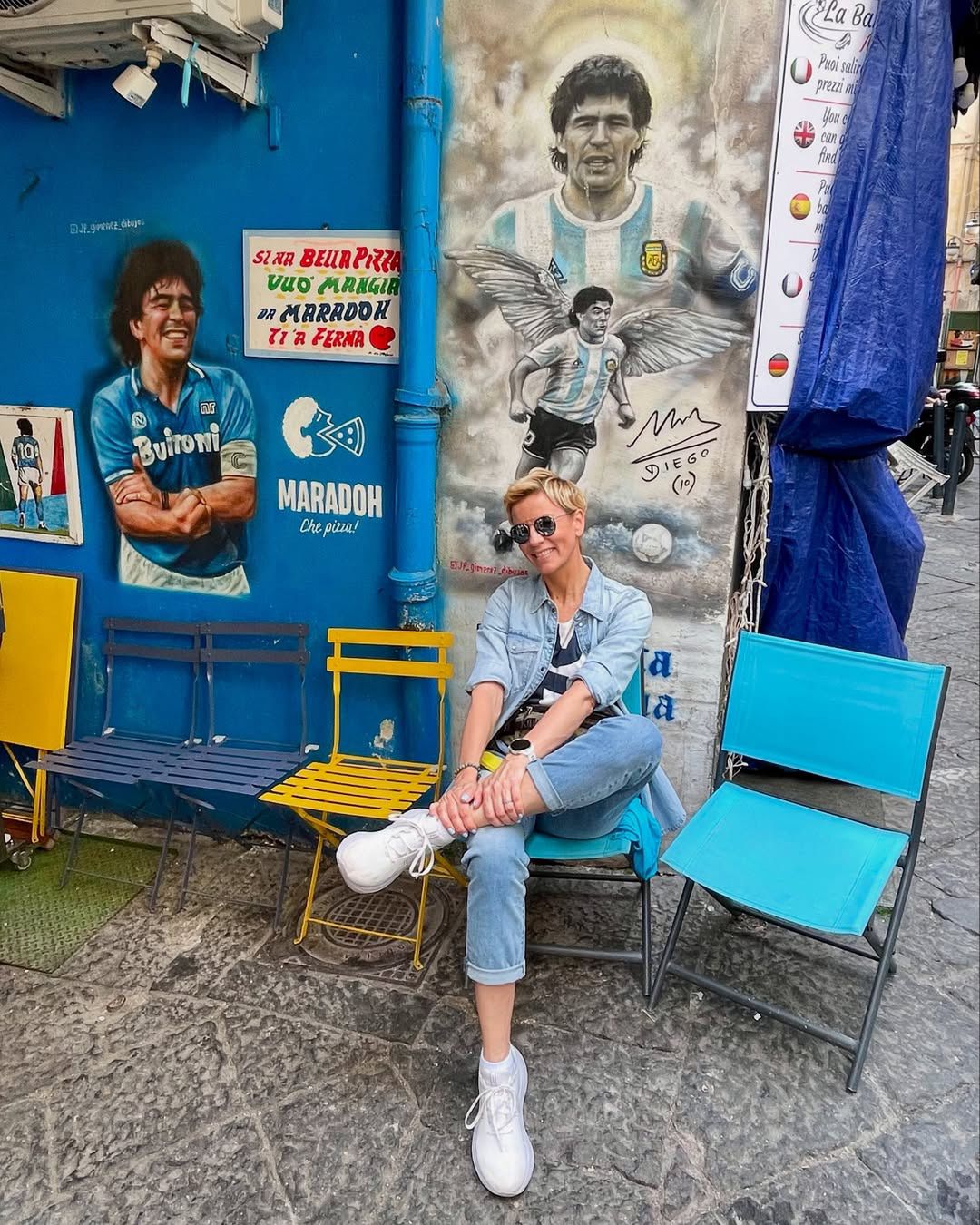 Anita Werner pozdrawia z Neapolu