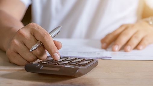 Jak sama nazwa wskazuje, kalkulator zdolności kredytowej to narzędzie wykorzystywane do obliczania zdolności kredytowej.