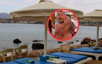 Awantura o leżaki. Rosjanin w roli głównej. Mówi, co go spotkało