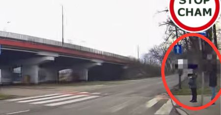Jeden drugiemu przygadał, drugi chciał mu przyłożyć. Internauci: "Sosnowiec i wszystko jasne!"