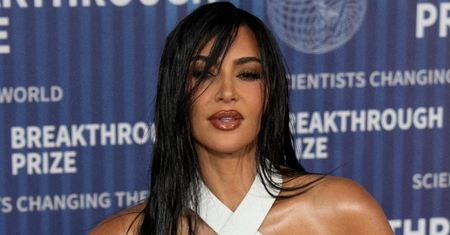 Kim Kardashian pokazała zdjęcia z młodości. Tak wyglądała przed operacjami (ZDJĘCIA)