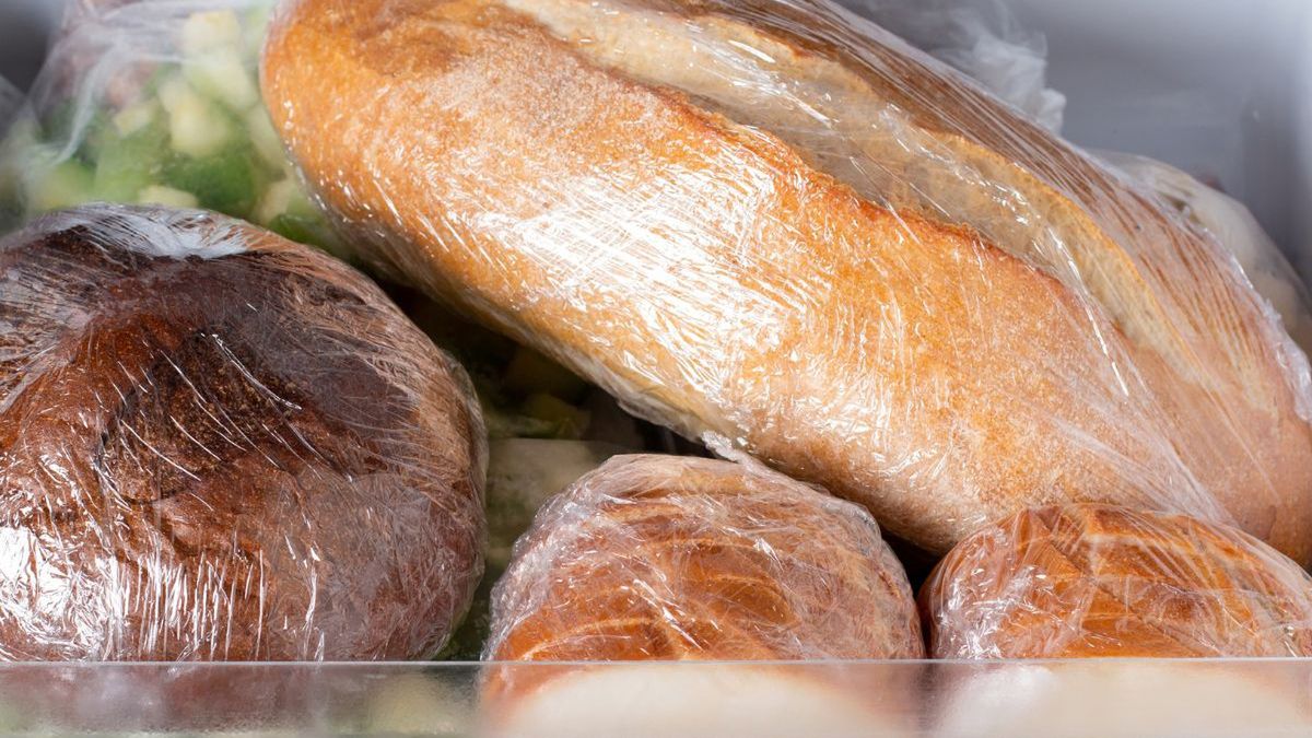 Mrożenie chleba to praktyczny sposób na przechowywanie