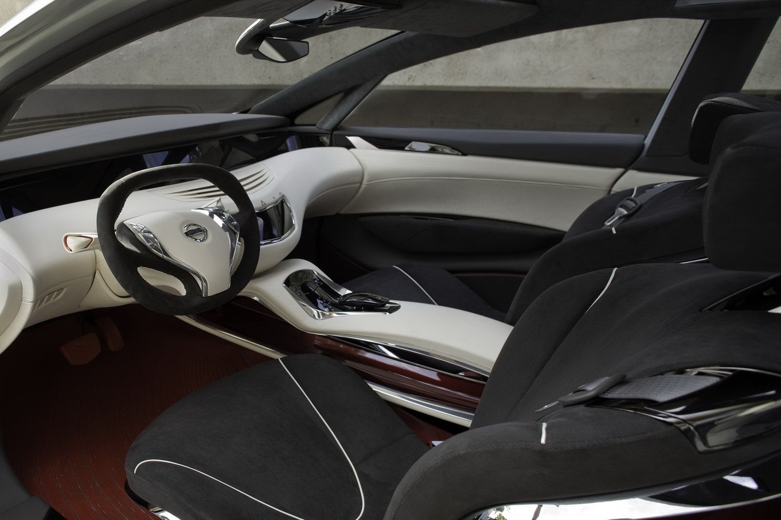 Nissan Ellure koncept