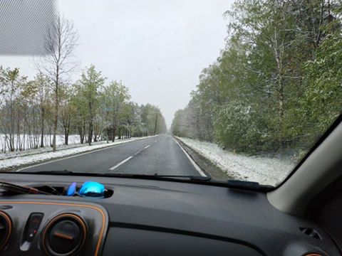 Wrocław. Śnieg na ulicach. Uwaga na drogach