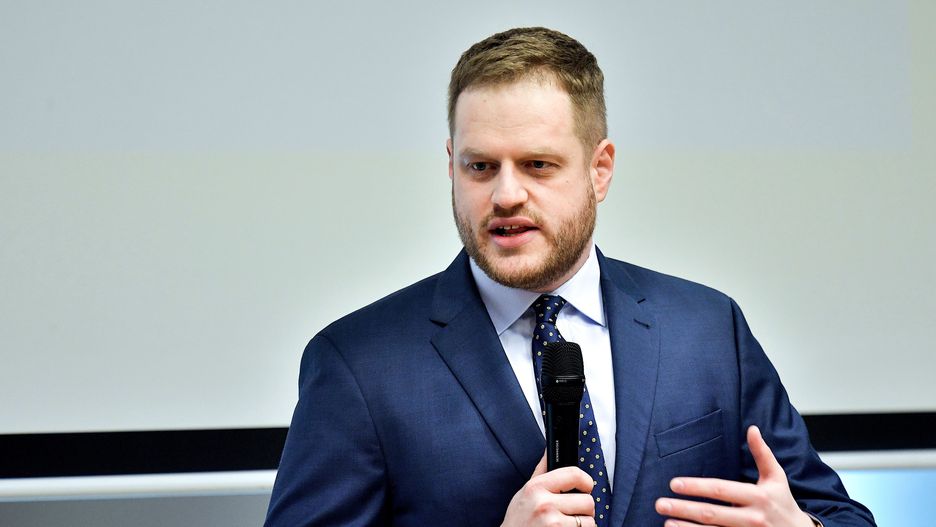 Minister apeluje do Polaków: nie kupujcie tego na komunię