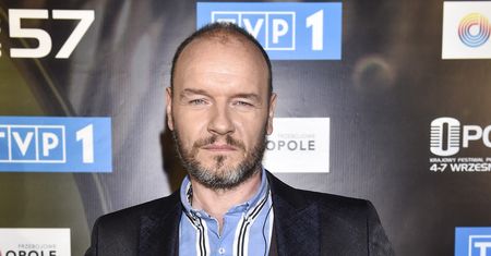 Unikanie komornika i duże podwyżki. Dyrektor teatru reaguje na zarzuty