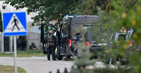 Zabójstwo na Mazurach. Po godzinie 5 policjanci weszli na posesję