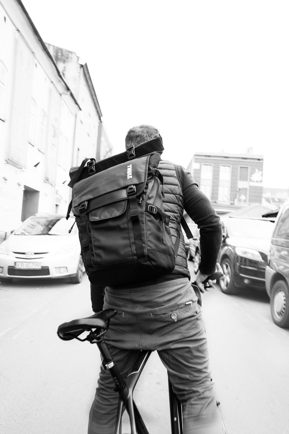 Thule Covert DSLR Rolltop - plecak fotograficzny dla aktywnych mieszczuchów [test] 2