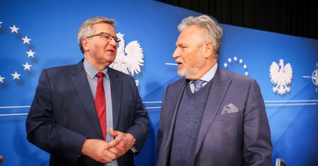 Zatrważające słowa z USA ws. Polski. Byli prezydenci reagują