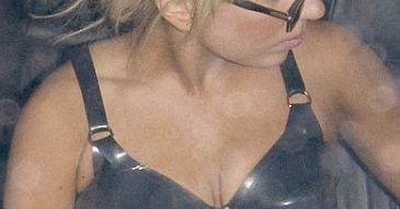 "Jestem gejem uwięzionym w damskim ciele..."