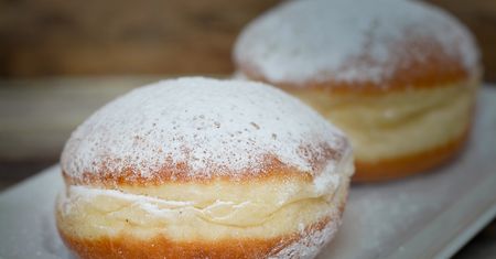 Tłusty czwartek już 8 lutego. Skąd wywodzi się słodkie święto?