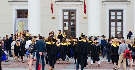 Rosnąca lista "ekstremistów" na Białorusi. Wpisano na nią szkołę