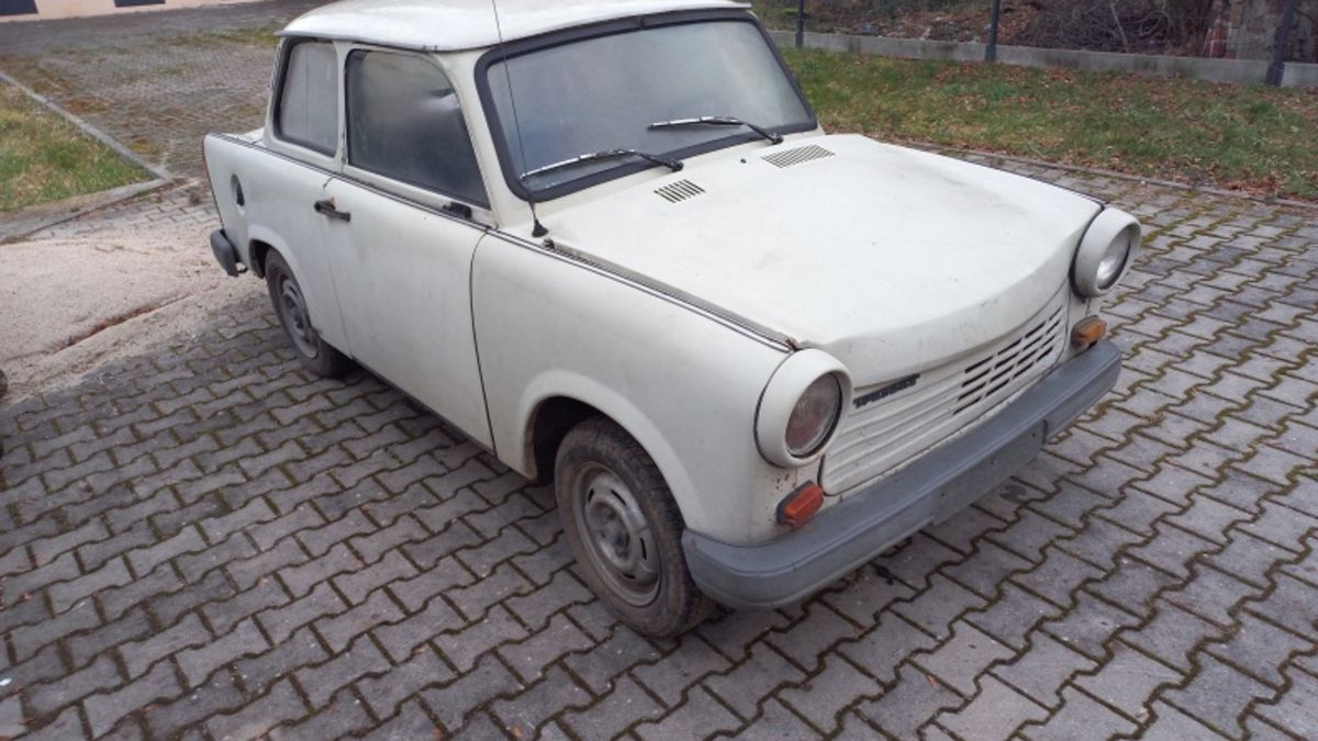 Złodzieje ukradli trabanta