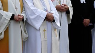 Ksiądz zastrasza parafian? Grozi drogą prawną. Chcą jego zawieszenia