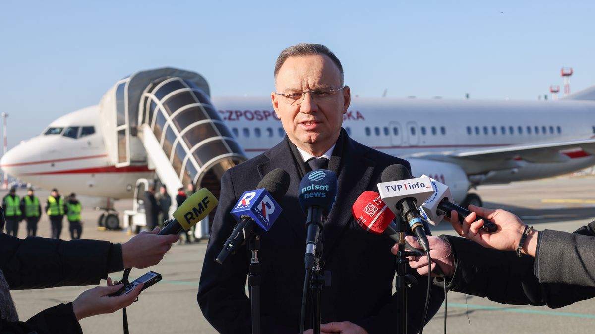 Andrzej Duda
Albert Zawada
davos, dyplomacja, ekonomia, lotnisko, p�yta lotniska, polityka, Prezydenta RP, samolot prezydencki, wizyta, World Economic Forum, wylot, zagraniczna