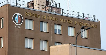Koronawirus w SGSP. Część osób rozwieziono do ośrodków w Polsce