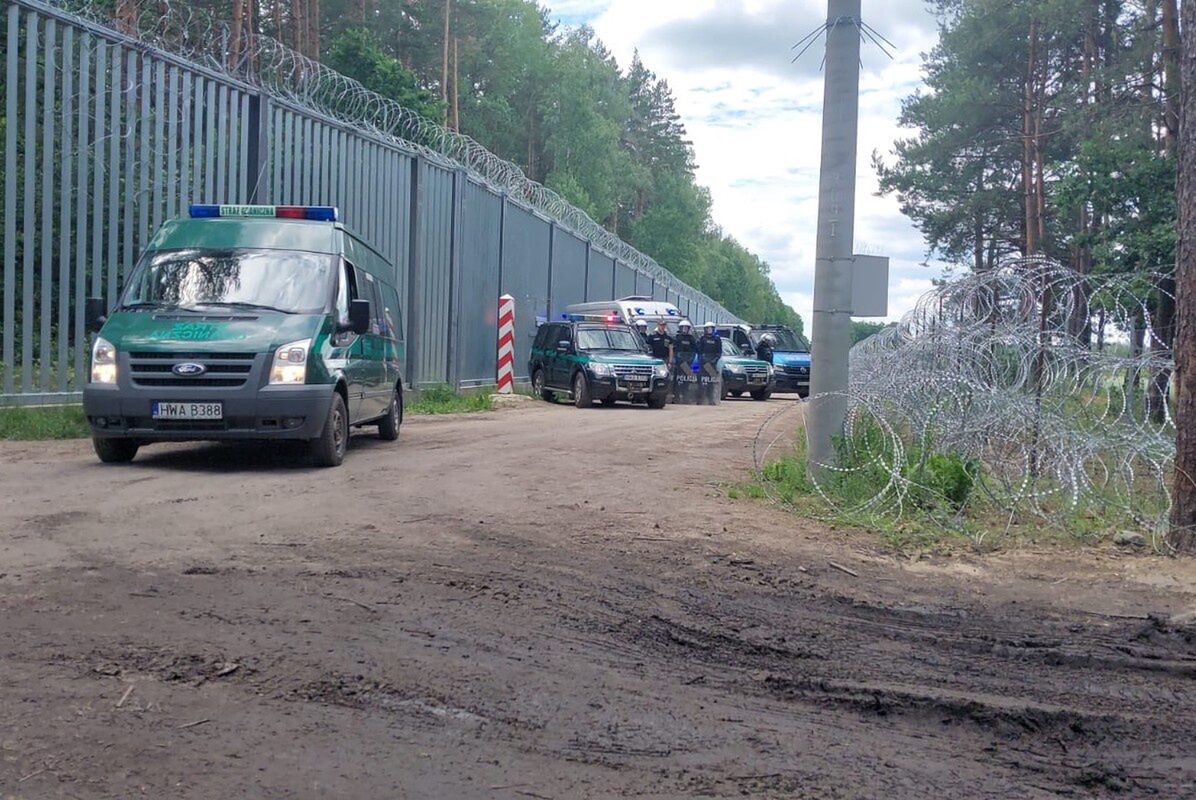 Incydent na granicy polsko-białoruskiej. Uszkodzono karetkę