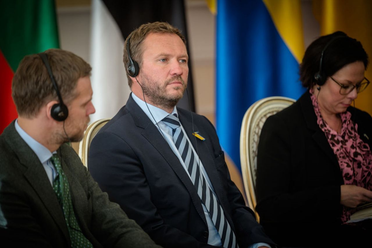 Estonian minister: Trump may echo Churchill in Ukraine crisis