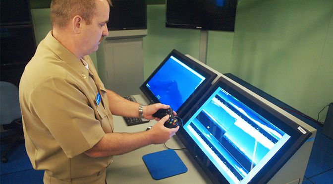 Pad Xboksa do sterowania supernowoczesnym peryskopem Virginii (źródło: Lockheed-Martin)