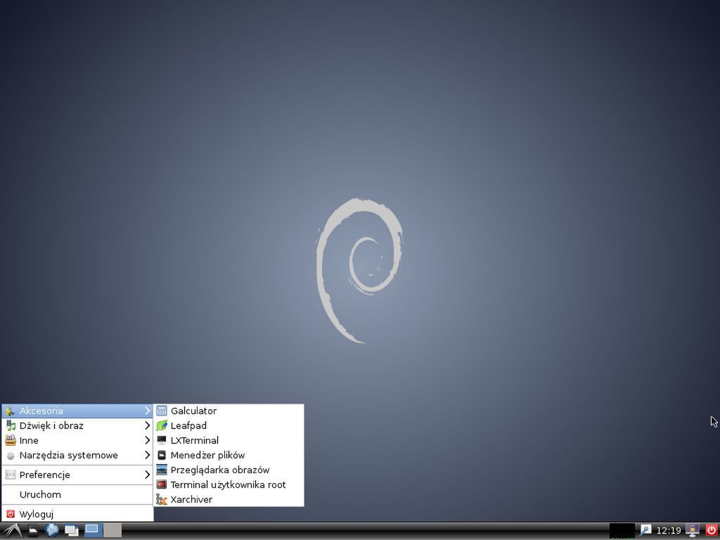 Debian Wheezy ze świeżo zainstalowanym LXDE